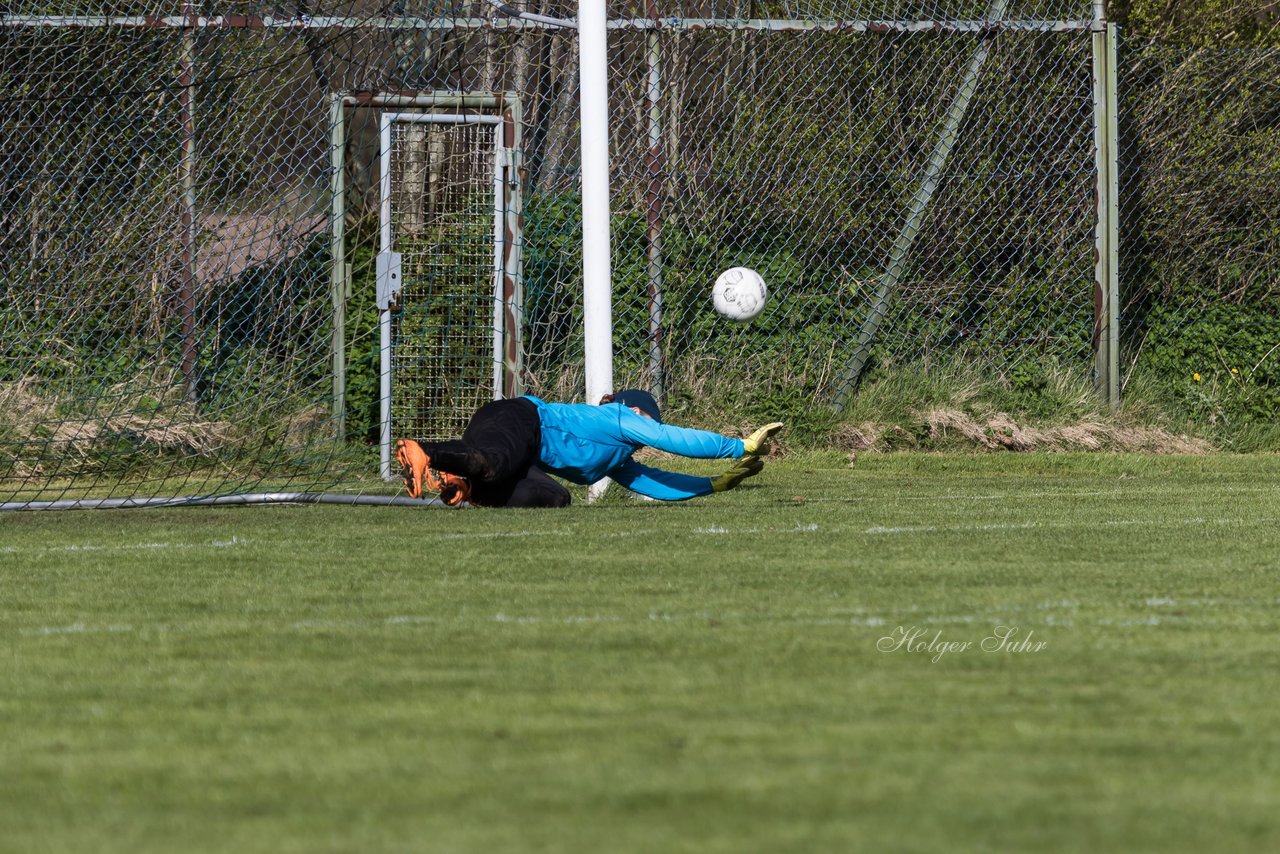 Bild 220 - Frauen TSV Wiemersdorf - SV Henstedt Ulzburg : Ergebnis: 0:4